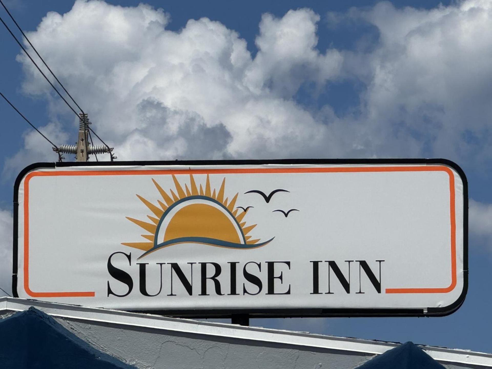 Sunrise Inn By Oyo Titusville Fl Exterior foto
