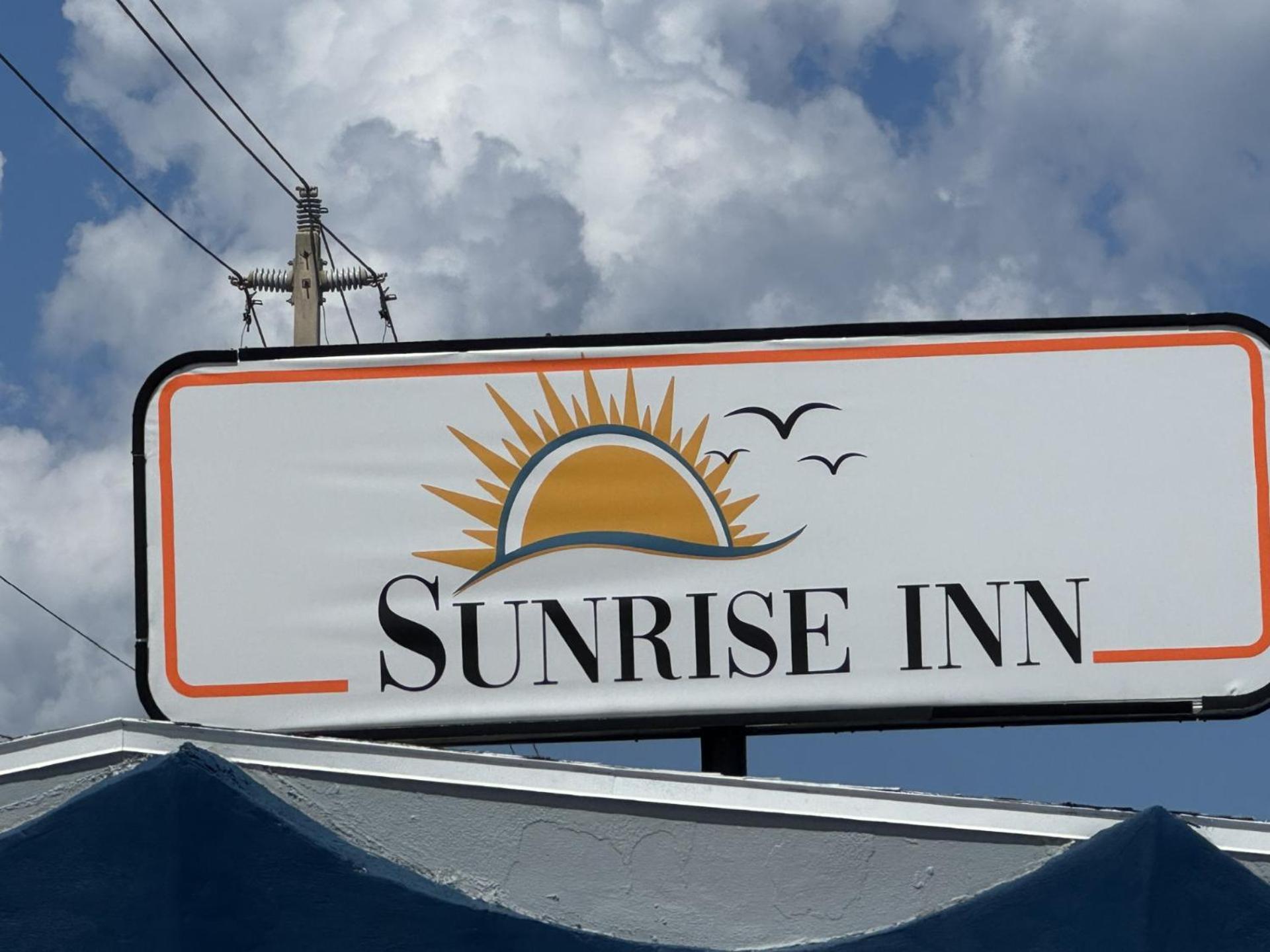 Sunrise Inn By Oyo Titusville Fl Exterior foto
